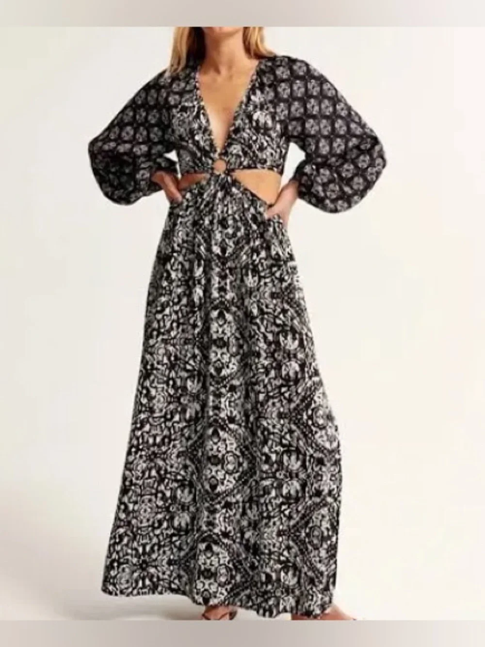 Abercrombie & Fitch S Black White Floral Cut Out Maxi Dress